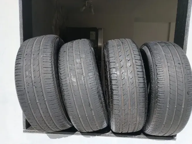 4 Pneus Bridgestone/Firestone 195/55/16