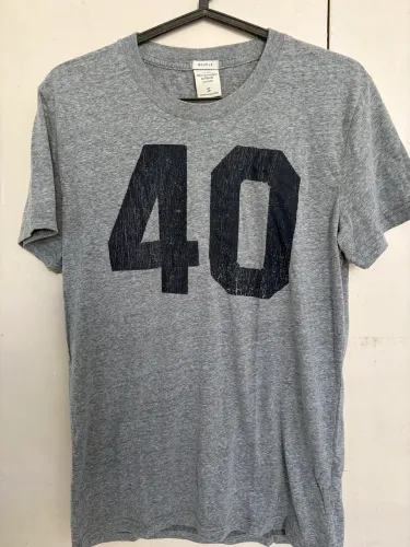 Camisas Hollister e Abercrombie em promoção- Queina de estoque 