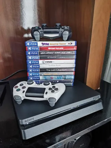 PS4 Slim 1Tb