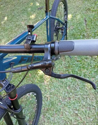 Bike nova a venda com suspensão ar