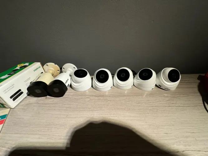 Câmeras e Power Balun