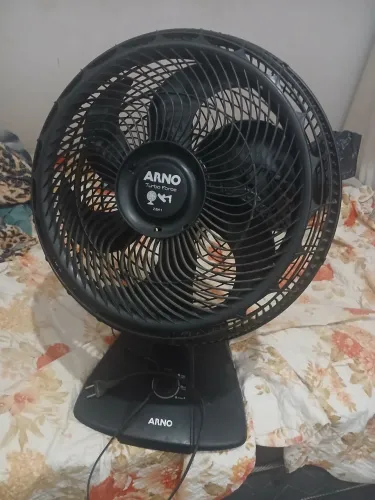 Ventilador Arno pra retirada de peças 