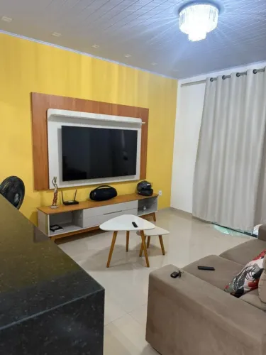 Vende-se uma Casa em Dias D'Ávila