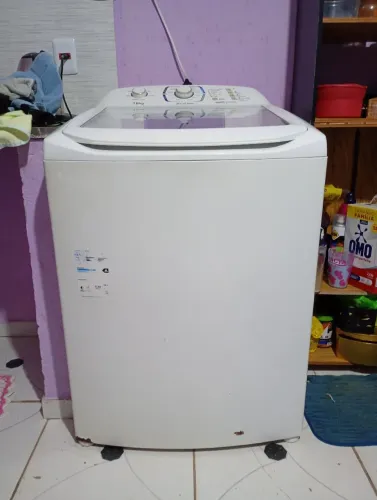 Máquina de lavar faz tudo