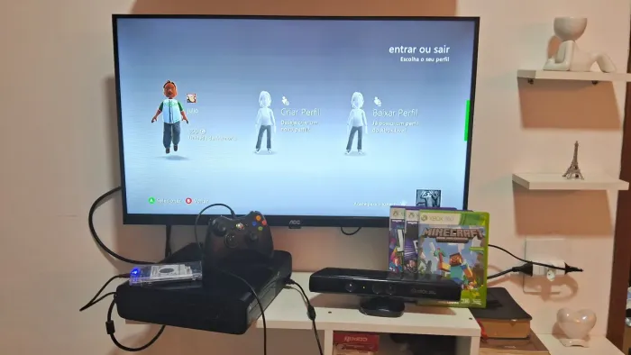 Xbox 360 Super Slim Completo ( Desbloqueio Exploit)  + Kinnect