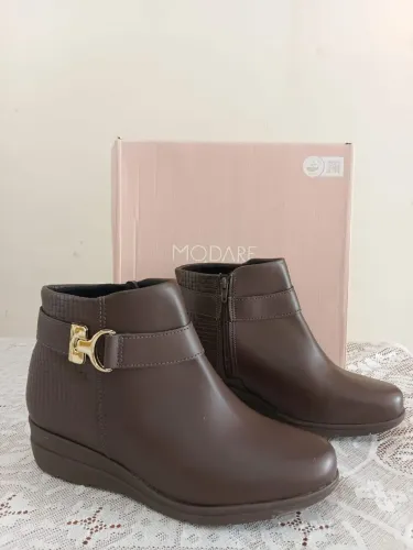 Bota Modare Ultraconforto, cor Café, Cano Curto Anabela