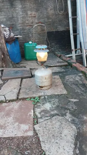 Vendo lampião a gás funcionando perfeitamente 
