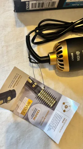 Vendo escova rotativa NOVA