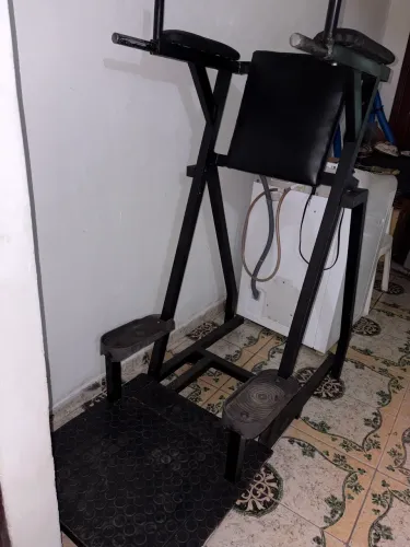 Vende-se máquina paralela de fazer abdominal