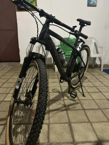 Bicicleta aro 29, Tam 19