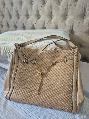 Linda bolsa Chenson só 49