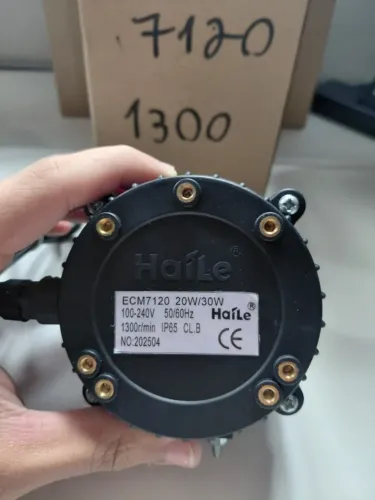 Haíle Ecm7120 Bivolt 1300rpm IP65 Motor Eletrônico