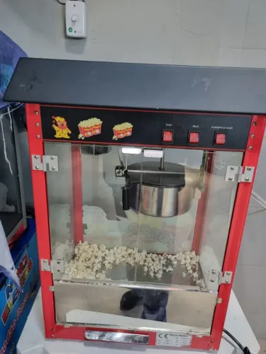 Vendo maquina pipoqueira eletrica