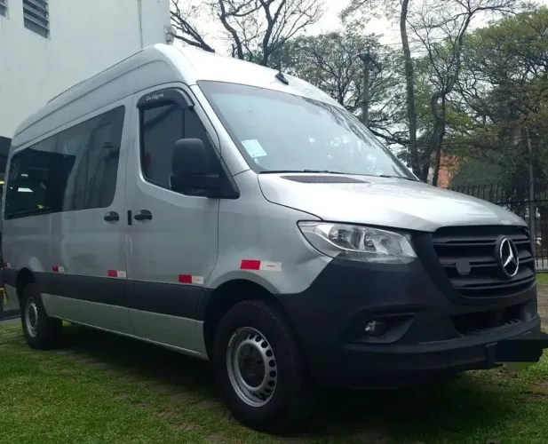 Repasse de dívida,MB sprinter Van 2.2 416 CDi longo T.alto 16 lugar 2023
