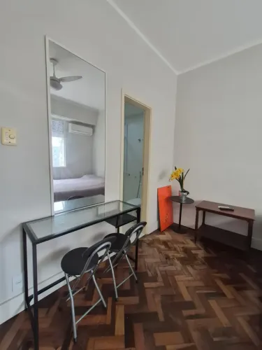 Estúdio Mobiliado com 25m² - Av. Atlântica - Leme-Copacabana - Rio de Janeiro - RJ