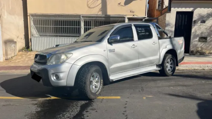 Toyota Hilux CD SRV D4-d 4X4 3.0 TDI Diesel AUT 2009