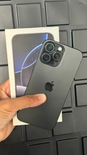 16 pro Max 256gb todo original