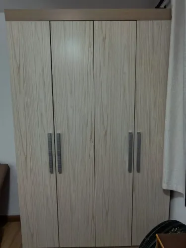 Guarda roupa + cama +comoda