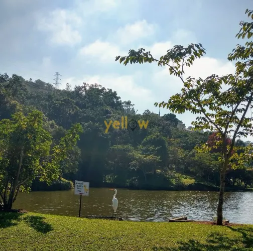 Terreno à Venda em Condomínio Hills III - Arujá por R$ 980.000