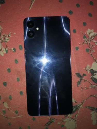 Vendo A05 128 GB conservado, com a caixa e junto com carregador, faço entrega!