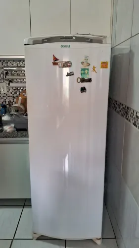 Vendo geladeira em perfeito estado de conservação