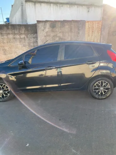 Ford Fiesta 1.5 16V Flex Mec. 5P 2014