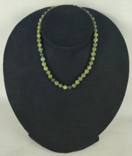 Colar de jade chinês