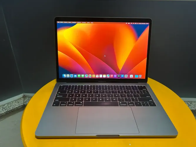 Macbook pro 2017 100% Original