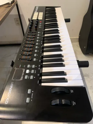 M-Audio Oxygen MKV de 61 teclas - Controlador MIDI USB