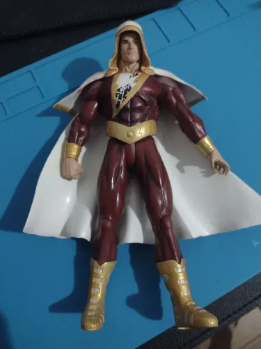Action figure Shazan DC Comics.