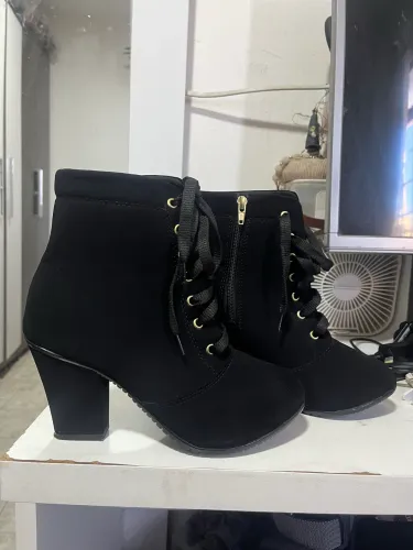 Bota coturno salto 