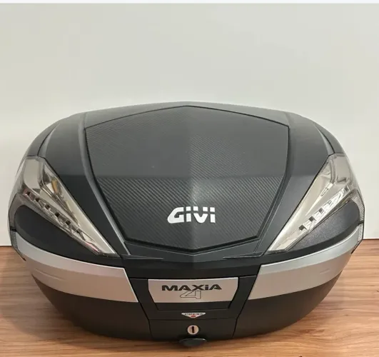 Bau givi maxia 4