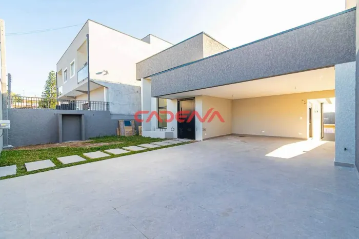 Casa com 3 suítes e 4 vagas à venda no Boqueirão