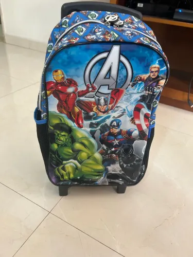 Mochila com rodinha  bagaggio vingadores 