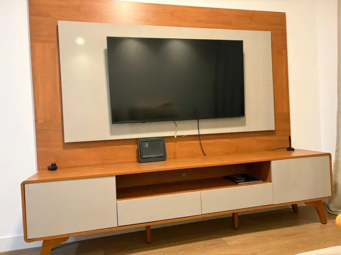 Painel + Rack TV 60" Retirada Praia da Costa VV