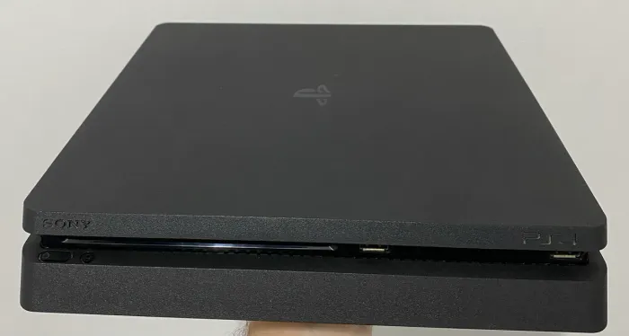 PS4 Slim 1TB + 2 Controles Originais + Jogos