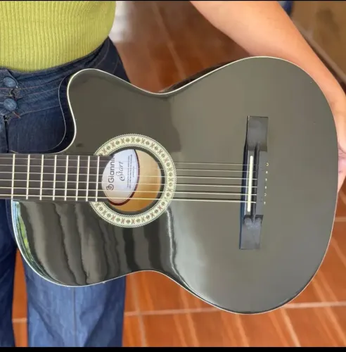 Vendo violão Gianini com afinado e pré amplificador