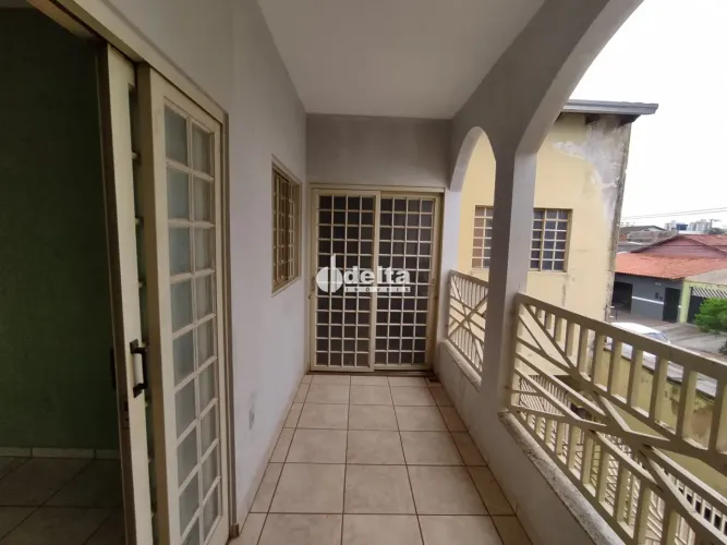 Apartamento com 2 quartos disponível para locação no bairro Pampulha em Uberlândia-MG