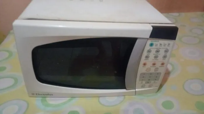 Vendas ou trocas de microondas Eletrolux