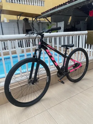 Bike aro 29 apenas um mês de uso!