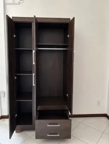 Guarda Roupa