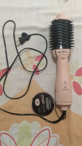 Escova  secadora Britânia 1300W