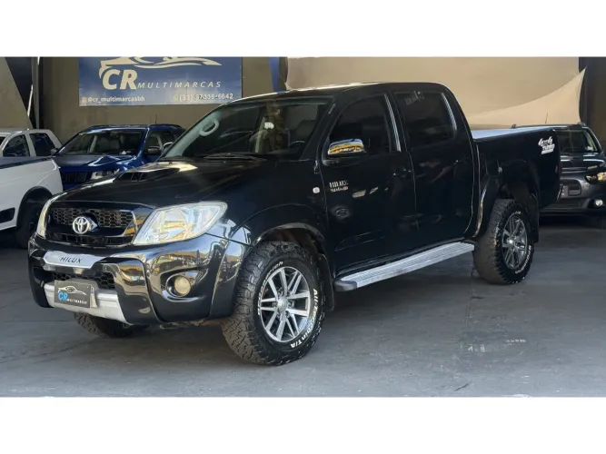 Toyota Hilux CD SRV 4X4 3.0 8V 116cv TB Diesel 2011