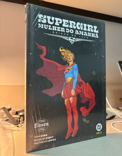 Hq Supergirl Mulher do Amanhã - Edição de luxo (LACRADA) 