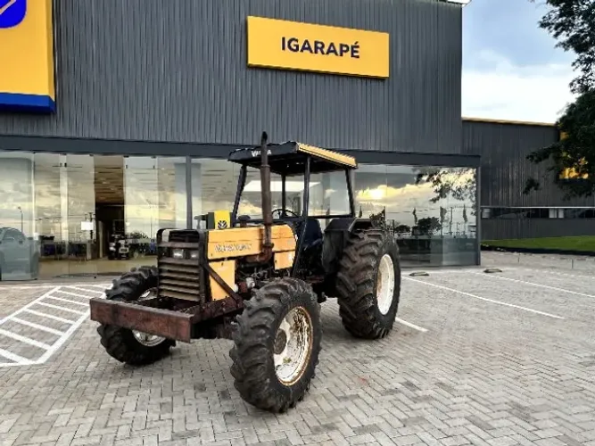 TRATOR - MARCA VALTRA - MODELO 785 - 4x4