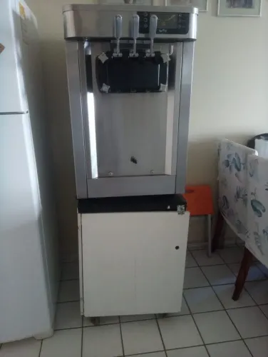 Máquina de sorvete 