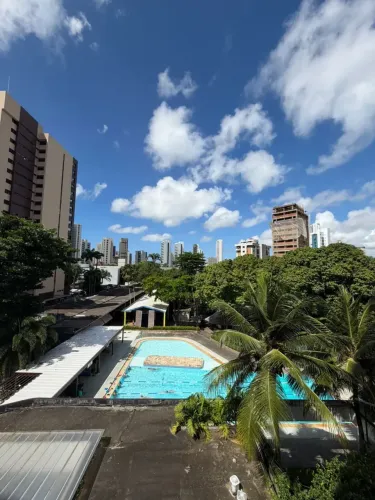 Alugo apartamento de 3 quartos no Parnamirim