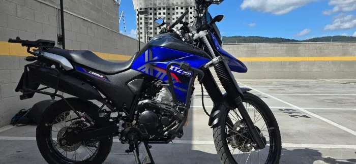 Lander 250cc abs