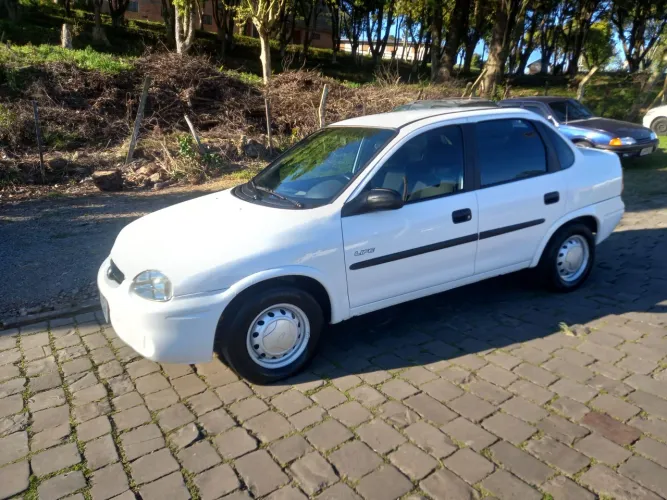Chevrolet Corsa SED Class.life 1.0/1.0 Flexpower (álcool) 2008