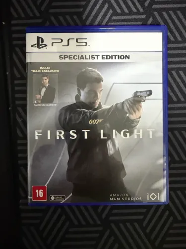 007 First Light Especialist Edition PS5